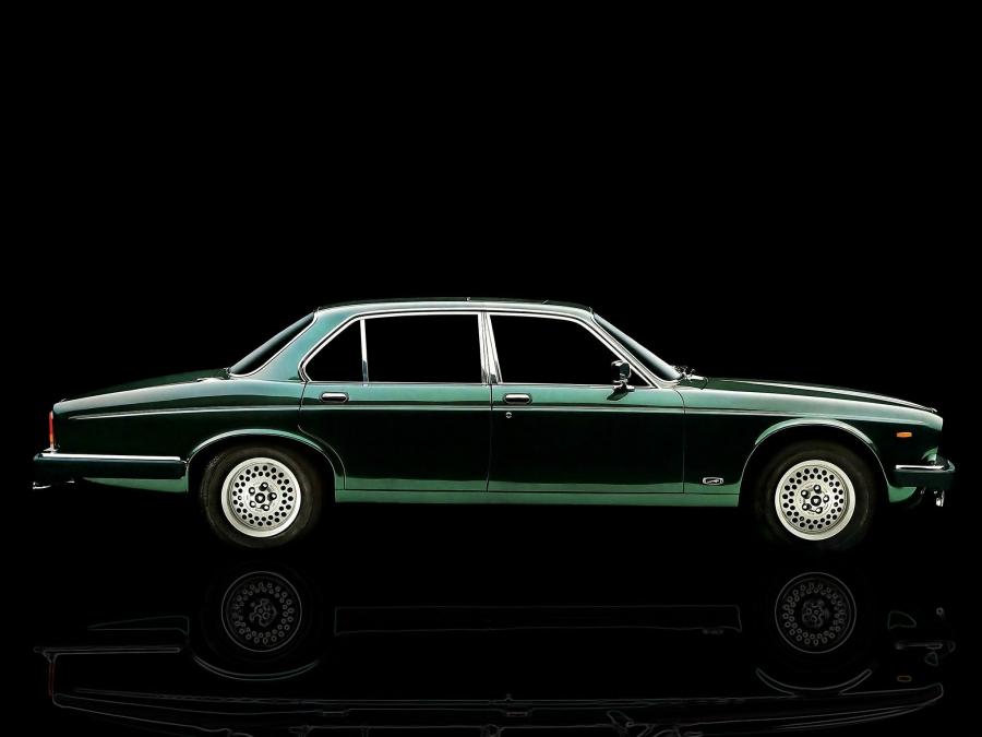  Jaguar XJ (Series III) 1979 года  (EU) (фото 9 из 12)
